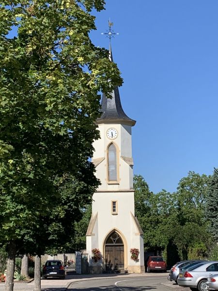 Photo des vestiges de l'ancienne église Saint-Alphonse de Vogelgrun